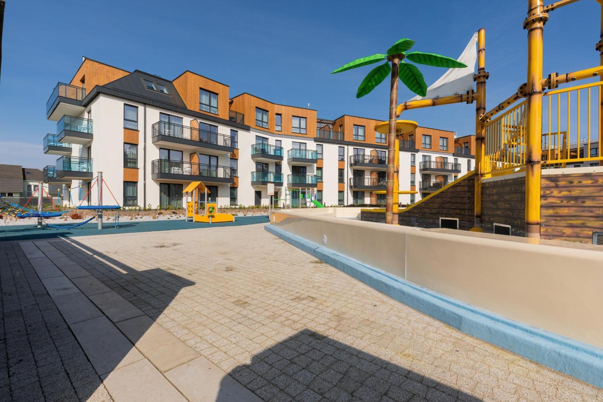 Bel Mare Resort Apartment With Parking By Noclegi Renters 米兹多洛杰 外观 照片